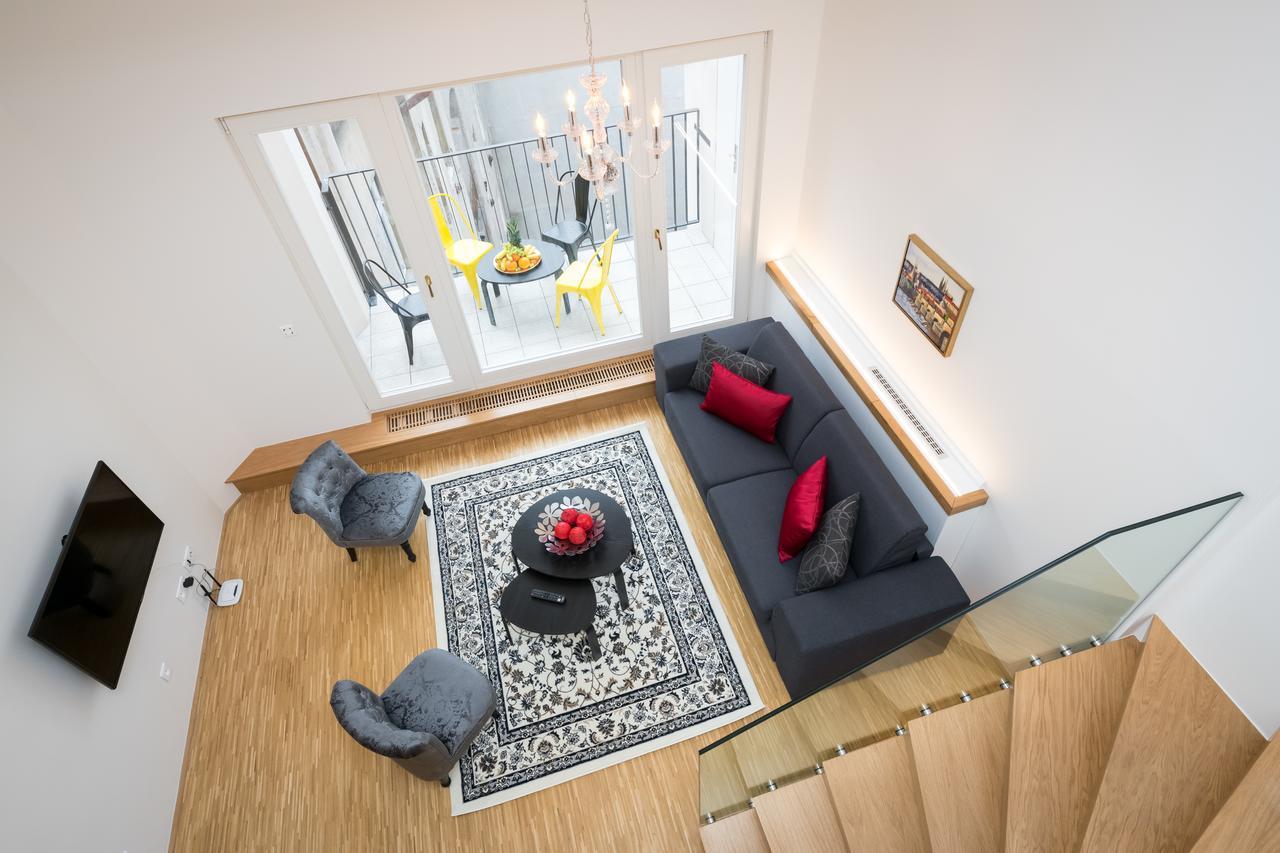 Love To Live Apartments 프라하 외부 사진